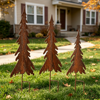 Kit de piquets de jardin en fer rouillé faits à la main avec arbre de Noël pour la décoration de jardin en hiver