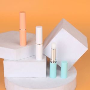 Bálsamo Labial Nutritivo con Sabor a Frutas, en Envase Retráctil, Hidratante Profundo, Orgánico y Natural, con Miel - Product Image 1