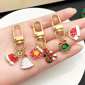Custom all'ingrosso simpatico cartone animato portachiavi in metallo borsa di natale ornamenti ciondolo per i regali di natale - Product Image 1