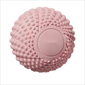 Pelota de masaje de silicona para pies, piernas, espalda y cintura con terapia magnética y puntos de acupresión. - Product Image 4