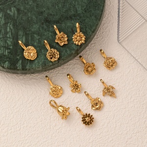 Flores del Mes de Nacimiento en 3D |   Colgantes de Acero Inoxidable con Baño de Oro PVD de 18K y Dijes Florales de 12 Meses para Creación de Joyería DIY |   Impermeable - Product Image 3