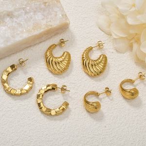 Pendientes de Acero Inoxidable Chapados en Oro de 18k de Lujo y Moda, Diseño Personalizado, Novedad - Product Image 2