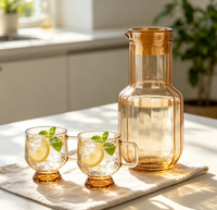 Ensemble de carafes en verre sodocalcique à rayures verticales avec 6 tasses à poignée, carafe à eau transparente portable pour boissons froides à la maison et en cuisine
