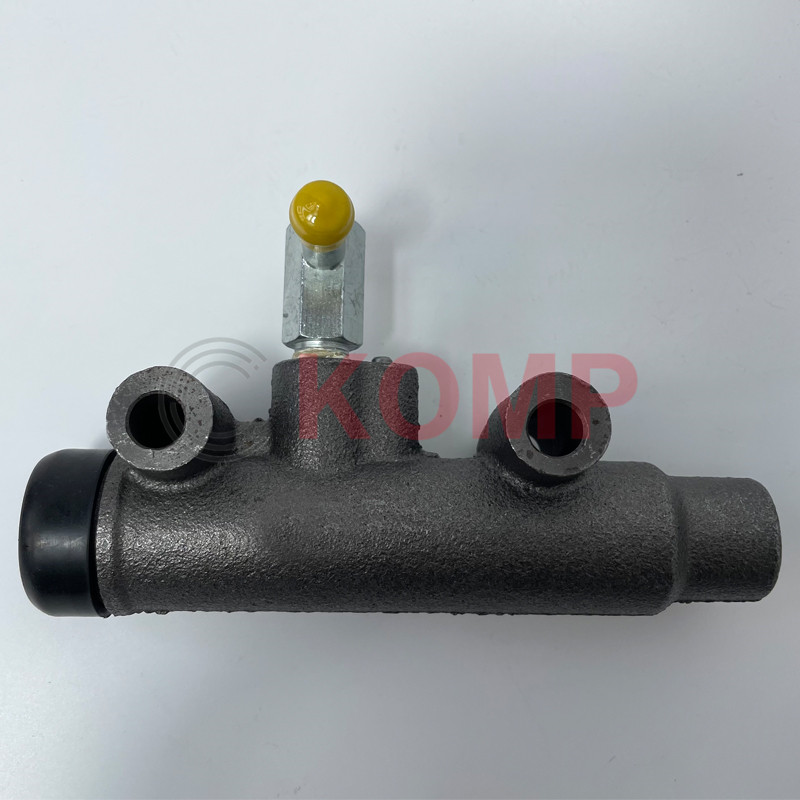 kenzuさん専用 Clutch Master Cylinder for ISUZU Trucks - Reliable Performance