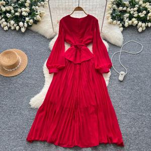 Abbigliamento di Lusso per Donne con Ricami Floreali e Maniche a Lanterna - Product Image 6