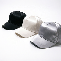 Gorra de Béisbol Personalizada de 5 Paneles en Cuero Sintético con Acabado Brillante de PU Satinado, Gorra Snapback Unisex para Streetwear, Venta al Por Mayor