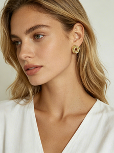 MECYLIFE High Quality Mini Triple <strong>Knot</strong> <strong>Earrings</strong> 18K Gold Plated Brass Fashion Jewelry <strong>Earrings</strong> Love <strong>Knot</strong> Stud <strong>Earrings</strong> - Product Image 3