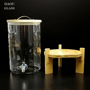 Secchio per <span class=keywords><strong>vino</strong></span> in vetro resistente al calore da 10 litri, barile di fermentazione enzimatica, <span class=keywords><strong>bicchiere</strong></span> da tè in bambù - Product Image 2