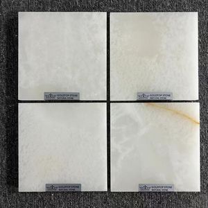แผ่นหินออนิกซ์สีขาวขัดเงาธรรมชาติ Goldtop ODM OEM ขนาดใหญ่ กันน้ำ ดีไซน์ทันสมัย สำหรับเคาน์เตอร์ครัวโรงแรม - Product Image 2