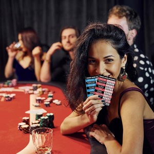 Cartes de classement des mises de poker en plastique double face – Guide des règles de jeu - Product Image 2