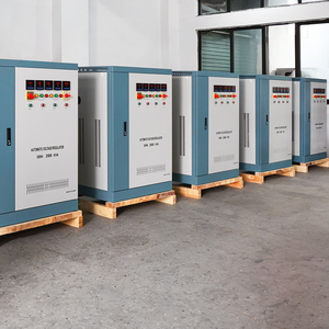 Трехфазный автоматический стабилизатор напряжения SVC на медных опорах, 200 кВА, 300 кВА, 400 кВА, высокомощный, заводская цена - Product Image 1