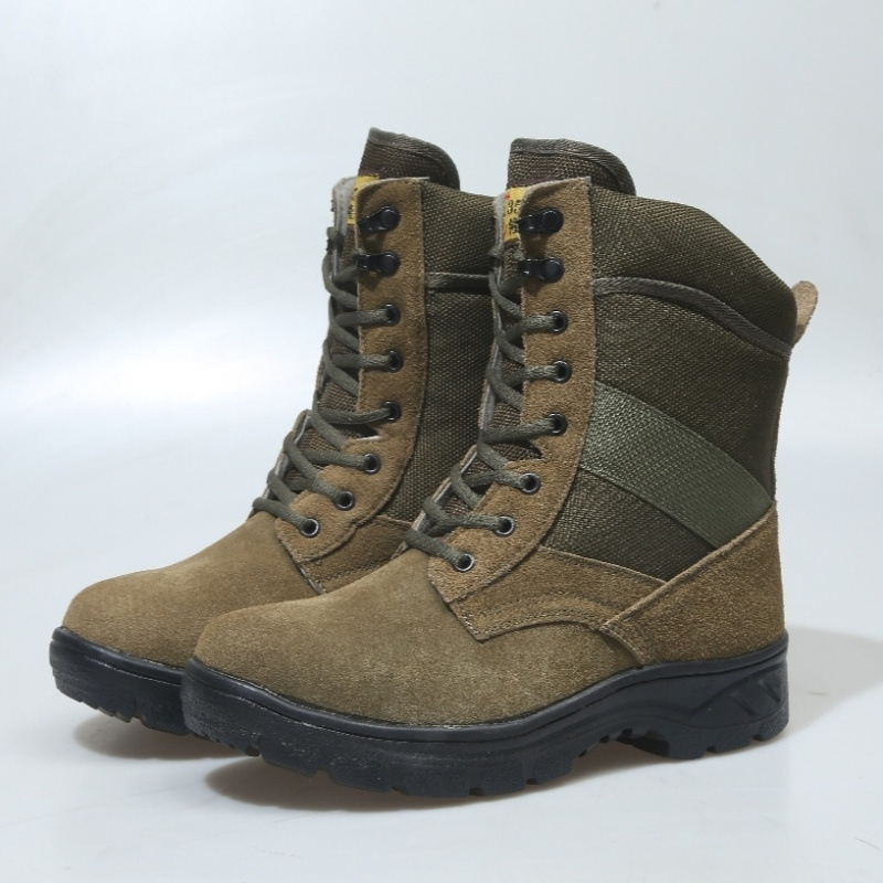 รองเท้าหุ้มข้อสีเขียว 108