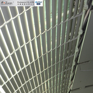 Persiana Solar Horizontal Moderna de Aleación de Aluminio con Forma Ovalada para Uso Exterior en Salidas de Metro - Product Image 3