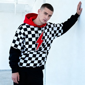 Felpa Personalizzabile per Sport di Squadra con Stampa Numero Giocatore, Stile Maglia da Calcio e Basket per Squadre e Tifosi - Product Image 1