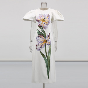 Eleganti Abiti Lunghi 2025 Nuovo Stile Estivo con Fiori Applicati Maniche a Sbuffo Vestito Aderente per Donne - Product Image 3