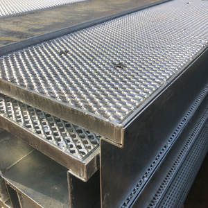 Couverture de <span class=keywords><strong>gouttière</strong></span> de drainage métallique extérieure <span class=keywords><strong>pour</strong></span> les routes municipales - Product Image 1