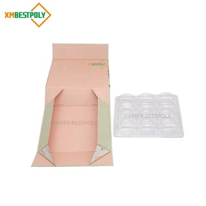 Boîte cadeau pliable en carton avec fermeture magnétique, logo personnalisé en feuille d'or embossée, 12 macarons, desserts, biscuits, avec <span class=keywords><strong>insert</strong></span> - Product Image 4