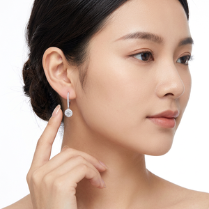 Boucles d'oreilles de luxe pour femmes, en or, avec diamants de laboratoire taille coussin, les plus demandées, pour anniversaires et occasions romantiques, disponibles directement de l'usine - Product Image 2