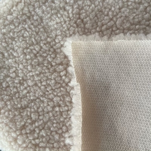 100% Polyester berbère polaire tissu pour couverture ou veste hommes faux Sherpa polaire fausse fourrure tissu - Product Image 3