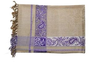 Étole en viscose tissée pour femme, douce et drapée, idéale pour les soirées, les mariages et les tenues de fête - Product Image 5