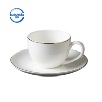 Ensemble tasse à café latte et soucoupe en porcelaine fine blanche style américain vintage, 140 ml, écologique, avec logo imprimé, emballage carton, vente en gros
