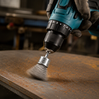 Brosse métallique noire à tige hexagonale de type serti pour l'élimination des scories de soudure, le polissage de surface, le travail de finition fine sur meuleuse rotative