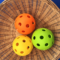 Ballons de pickleball durables et colorés à 26 trous, fabriqués sur mesure par le fabricant, en PP moulé par injection, lot de 6, pour l'entraînement et le divertissement