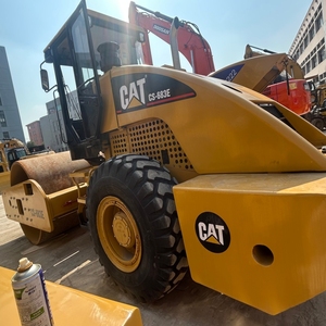 Rouleau compresseur à double tambour CAT CS-683E avec moteur hybride/diesel, puissance de 129 kW, poids de 18 800 kg - Product Image 6