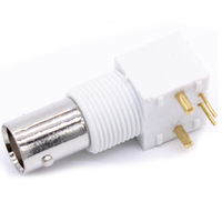 Conector BNC Hembra de Cobre de 90 Grados en Ángulo Recto, Plástico Dorado con Aplicación RF, Tipo PCB, Luckyconnectors YRL-101