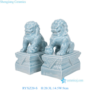 รูปปั้นสิงโตเซรามิกสีฟ้าอ่อน RYXZ20-S สำหรับวางบนโต๊ะ (คู่) - Product Image 2