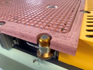 Centre d'usinage CNC robuste One Drag Two, équipement intelligent pour le travail du bois, machine de production de meubles sur mesure - Product Image 3