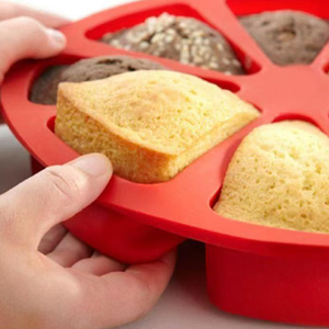 Reusable Silicone 8-hole triangular cake Non-stick baking mold Suitable for <b>microwave</b> oven cheese cake baking - Product Image 2
