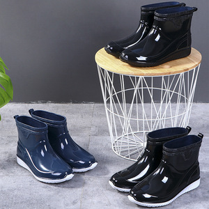 Stivali da pioggia da uomo alla moda scarpe da lavoro da cuoco impermeabili a tubo corto nuove scarpe da acqua in gomma antiscivolo a prova di pioggia - Product Image 2