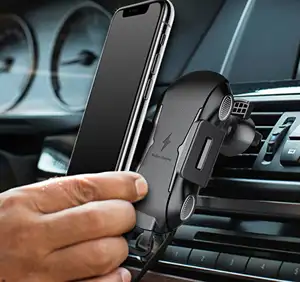 뜨거운 판매 무선 자동차 충전기 10W 빠른 무선 충전 자동차 Qi 무선 충전기 삼성 휴대 전화 홀더에 대한 아이폰 용