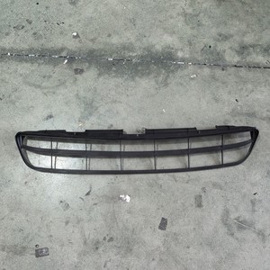 กระจังหน้าล่าง Toyota รุ่น 53112-48100 สีดำ ABS สำหรับ RX350 อะไหล่ทดแทน - Product Image 3