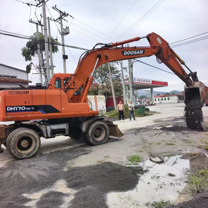 Excavatrice sur roues DOOSAN DH170W-9 d'occasion, 17 tonnes, équipement de construction mobile - Product Image 1