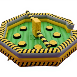 EASYFUN Percorso Gonfiabile Wipeout - Gioco Meccanico con Ostacoli Rotanti e Aree di Salto, Dimensioni 5-8m, Capacità 8 Persone, Facile da Montare - Product Image 1