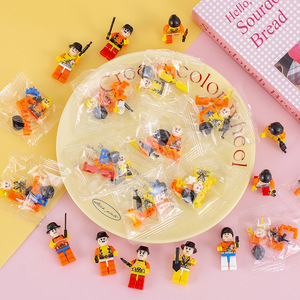 Figuras <span class=keywords><strong>de</strong></span> Tráfico Urbano en Miniatura para Ensamblar, Juguetes Educativos para Niños, Regalos DIY - Product Image 4