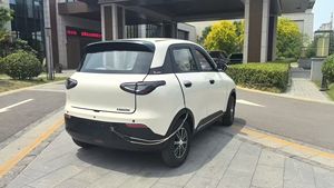 <span class=keywords><strong>Voiture</strong></span> électrique miniature à énergie nouvelle haute performance, basse vitesse en <span class=keywords><strong>vente</strong></span>, 60-70 km/h, entièrement fermée, 3500 W, double usage électrique pour adultes - Product Image 4