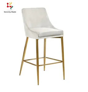 현대 레스토랑 사용 높은 카운터 벨벳 패브릭 덮개를 씌운 골드 금속 프레임 주방 바 의자