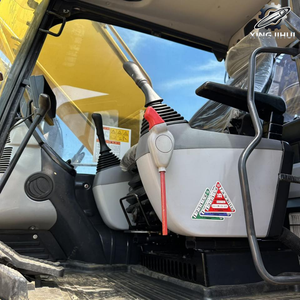 Excavatrice sur chenilles Komatsu 240 d'occasion, marque japonaise d'origine, 24 tonnes, excavatrice sur chenilles de taille moyenne, excavatrice d'occasion - Product Image 4