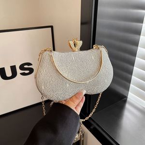 Sac à main de soirée pour femme de haute qualité avec fermoir fantaisie, sac à bandoulière rectangulaire de luxe personnalisé avec chaîne - Product Image 2