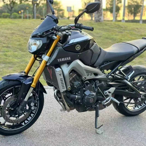 Motos deportivas MT-09 usadas, en estado original con pintura original. Motor de 850cc, 4 tiempos, 3 cilindros, refrigerado por líquido - Product Image 4