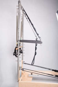 Reformer de Pilates de Madera de Arce al por Mayor y al por Menor con Media Torre, Reformer de Pilates de Madera de <span class=keywords><strong>Oax</strong></span> con 1/2 Trapecio - Product Image 2