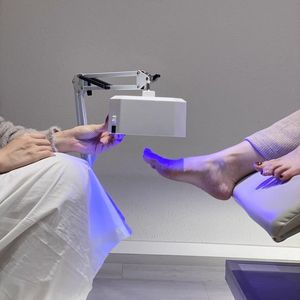 Profession elle wiederauf ladbare UV-<span class=keywords><strong>LED</strong></span>-Härtung lampe für <span class=keywords><strong>Nail</strong></span> Art Tragbare Pediküre-Stehlampe mit aushärten dem Licht Füße Nägel Gel-Trocknung - Product Image 6