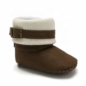 婴儿男孩女孩舒适羊毛短靴与防滑底婴儿鞋冬季袜子