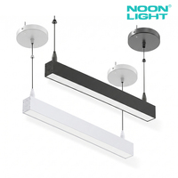 Luminaire linéaire LED de 2 pieds, 130 lm, CCT sélectionnable, homologué ETL DLC 5.1, suspendu pour l'éclairage des allées d'entrepôt