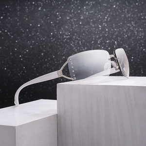 2020 nouveau Diamant Exquis De Luxe Sexy Femmes Carrées Sans Monture Lunettes De Soleil Clair <span class=keywords><strong>UV400</strong></span> lunettes De Conduite - Product Image 4