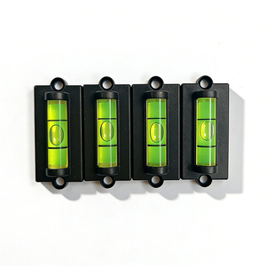 Herramienta de Alineación de Precisión 4 en 1 de Nivel Industrial con Nivel de Burbuja para Uso en Construcción e Ingeniería - Product Image 1