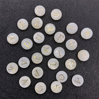 Alphabet A-Z perles perles de coquillage d'eau douce 26 lettres initiales 6/8mm breloques coquillage blanc perles océan plage pour la fabrication de bijoux